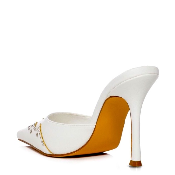White Vegan Leather Studded Western Mule High Heel Pumps - Picture 3 of 4